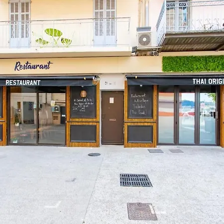 C17 2p Port Palais & Croisette 8mins Walk Balcony Apartment Cannes