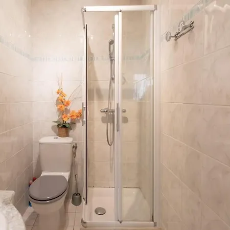C17 2p Port Palais & Croisette 8mins Walk Balcony Apartment *