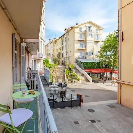 C17 2p Port Palais & Croisette 8mins Walk Balcony Apartament